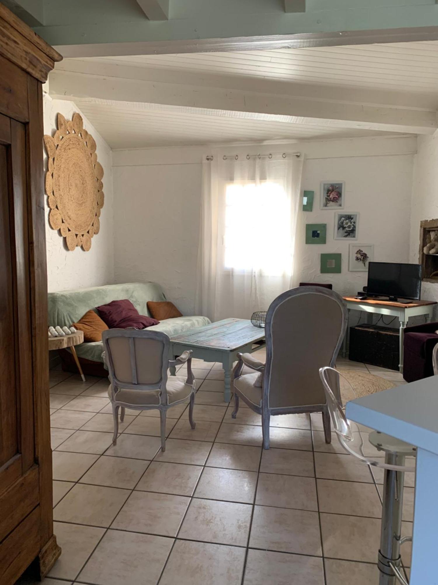 Petit Apartment Monteleger